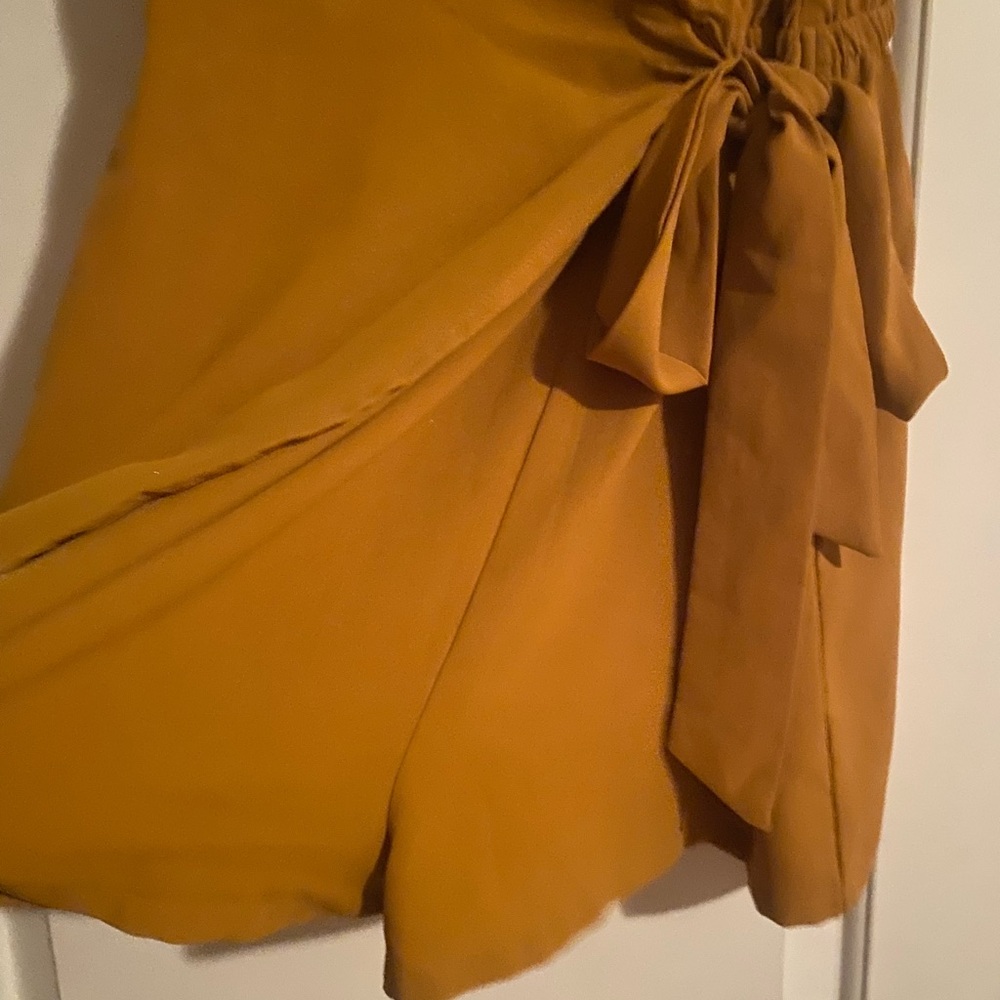 Fall Romper With Belt Size Medium - Picture 4 of 4